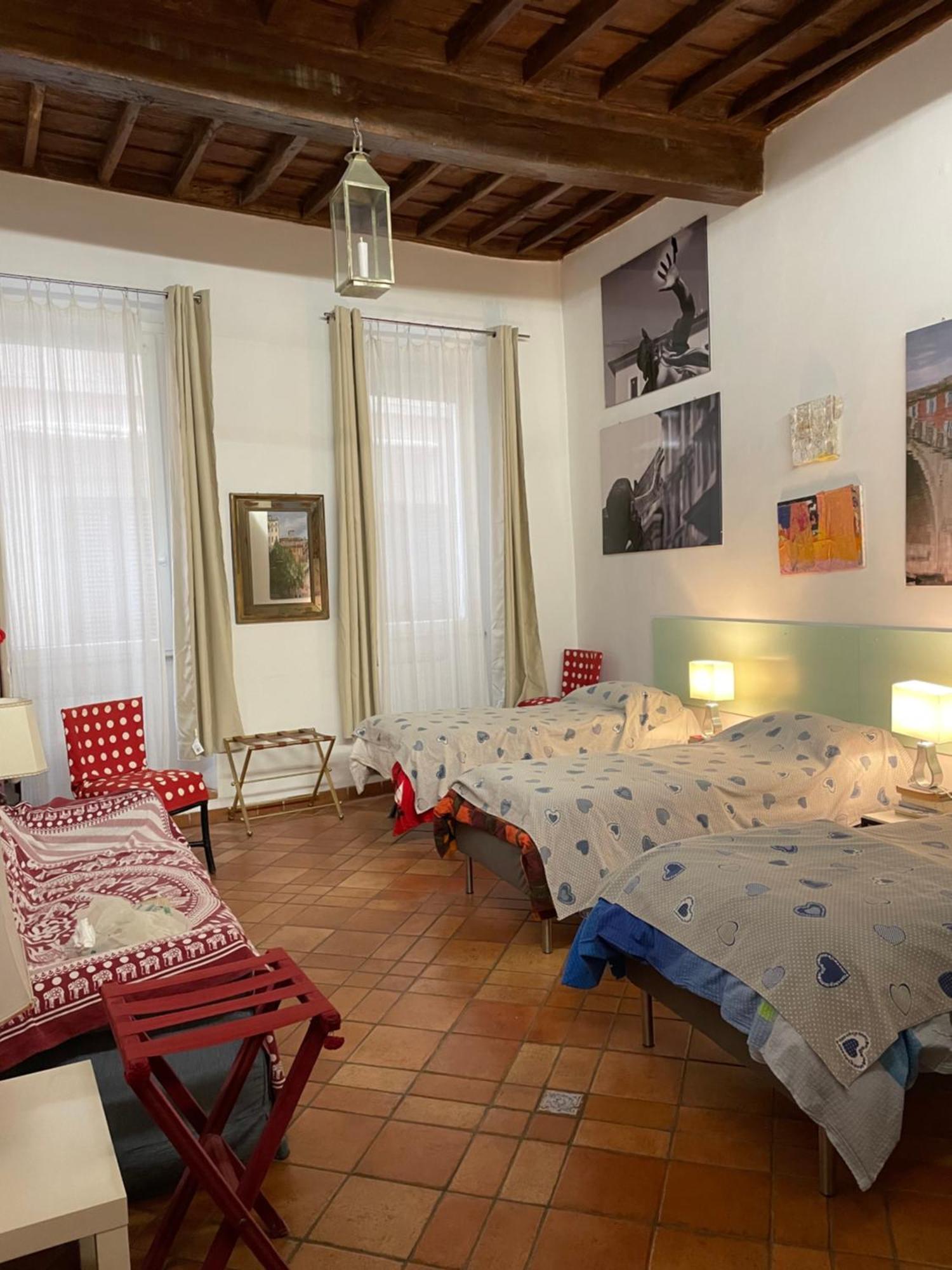 Piazza Farnese Apartment Rome Bagian luar foto