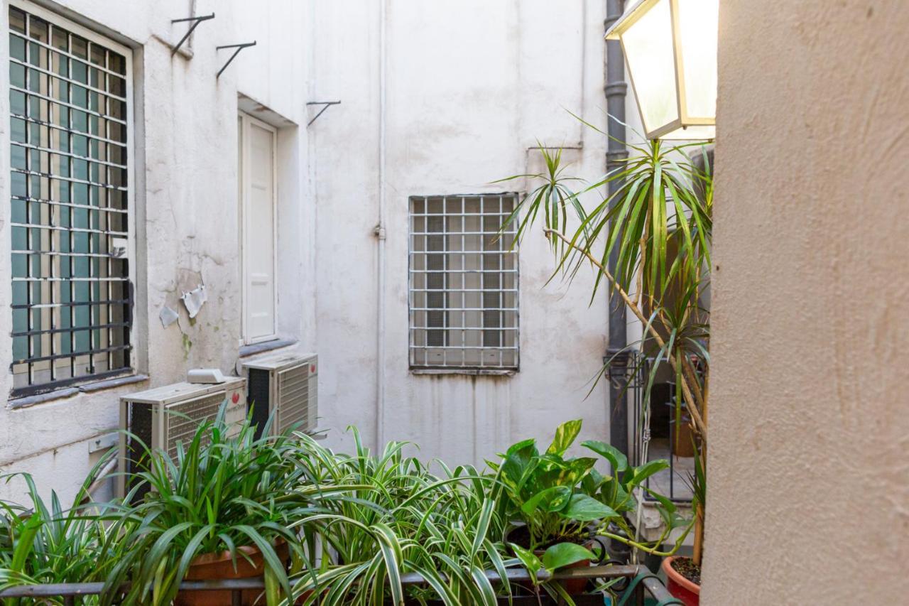 Piazza Farnese Apartment Rome Bagian luar foto